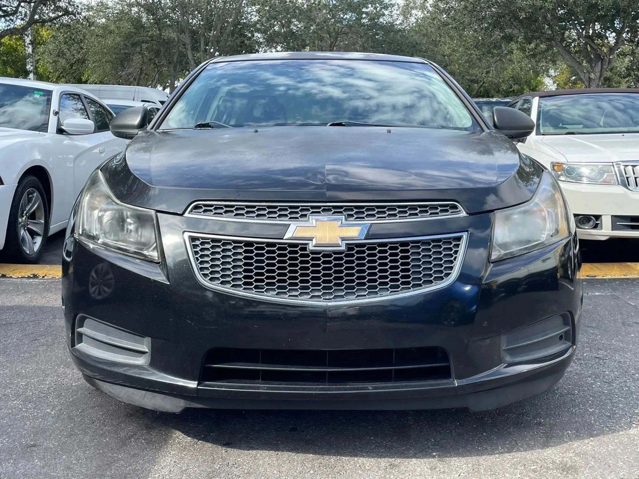 Used 2012 Chevrolet Cruze LS w/ Connectivity Package FWD image 4
