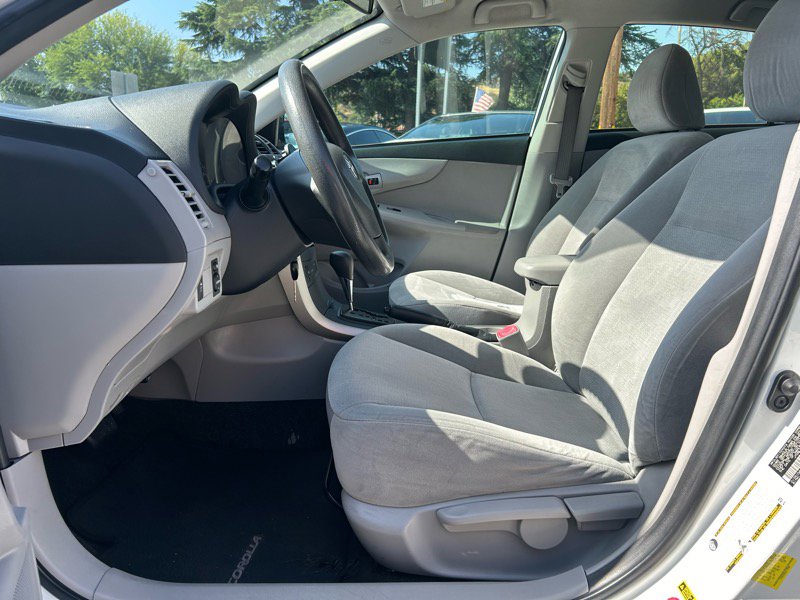 Used 2013 Toyota Corolla S Special Edition image 6