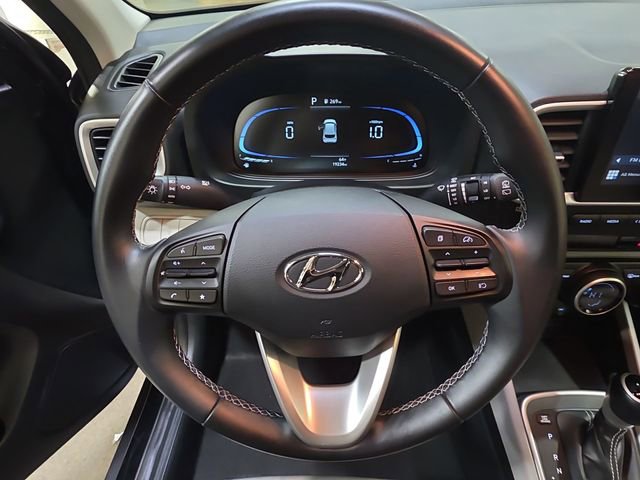 Used 2025 Hyundai Venue SEL image 26