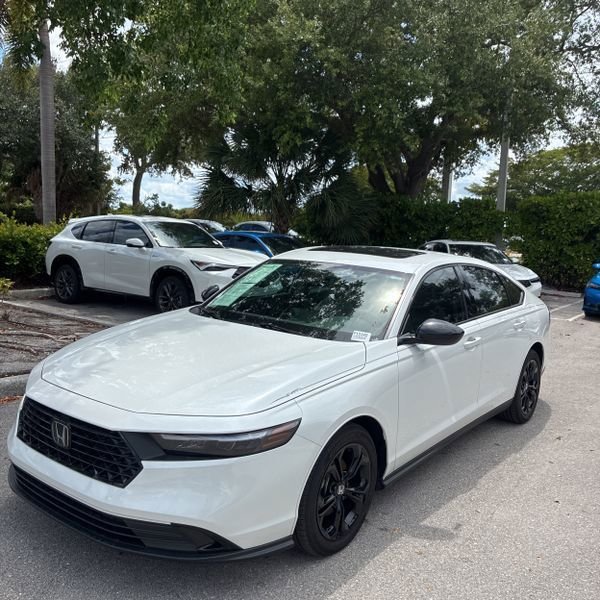 Used 2025 Honda Accord SE image 7