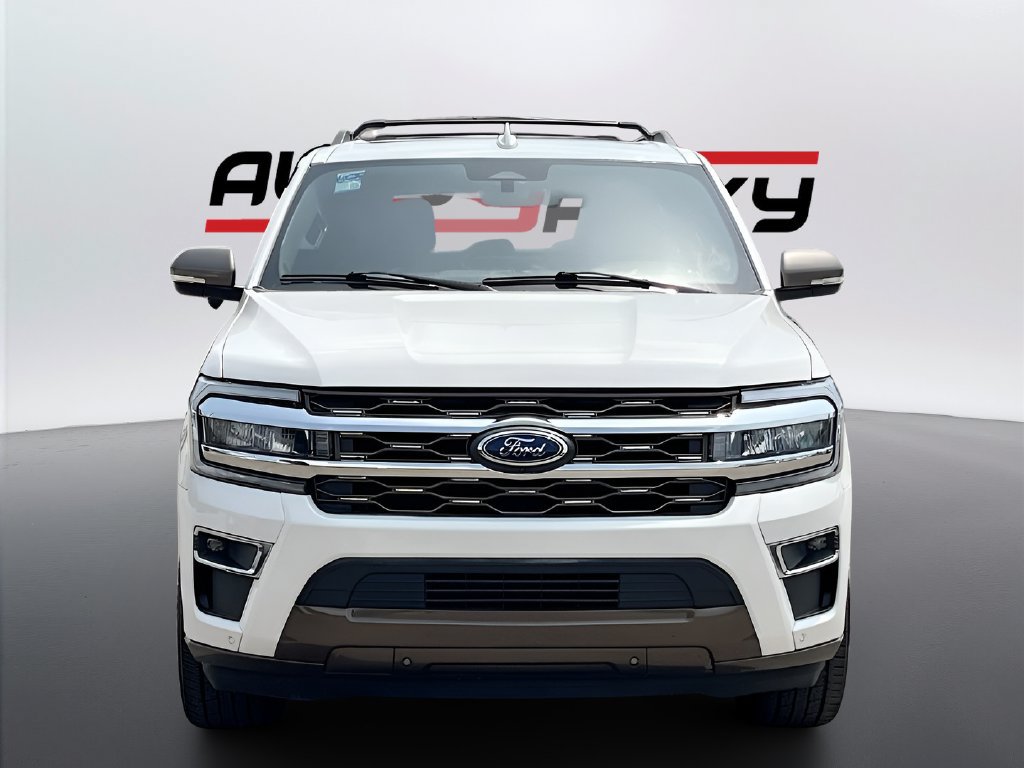 Used 2024 Ford Expedition King Ranch RWD image 2