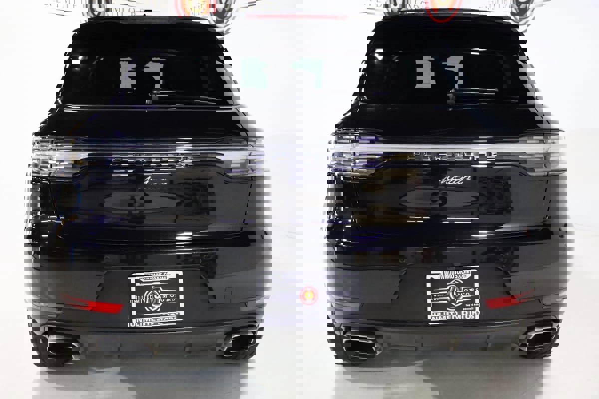 Used 2020 Porsche Macan image 34