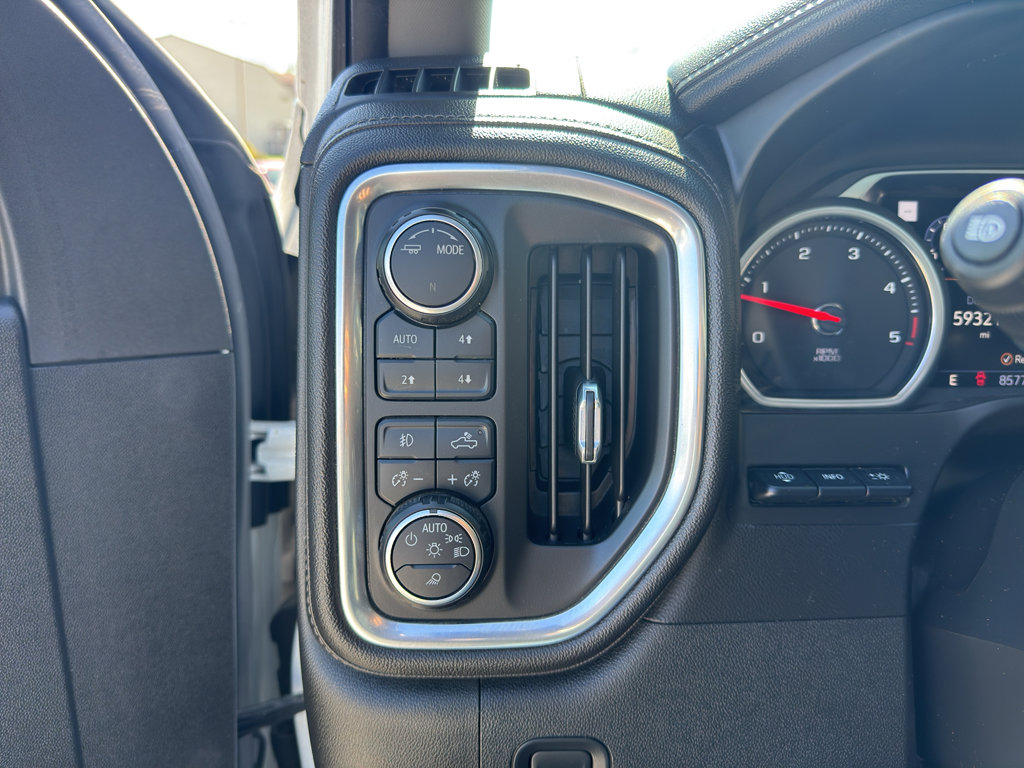 Used 2020 Chevrolet Silverado 3500 LTZ w/ LTZ Premium Package AWD/4WD image 16