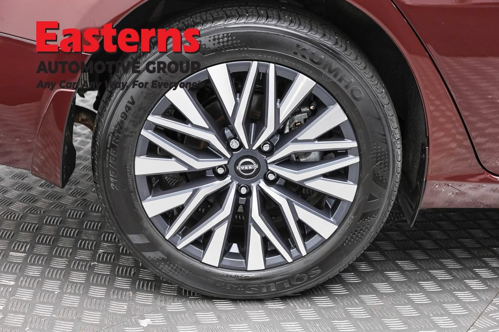 Used 2024 Nissan Altima 2.5 SV w/ SV Premium Package AWD/4WD image 31
