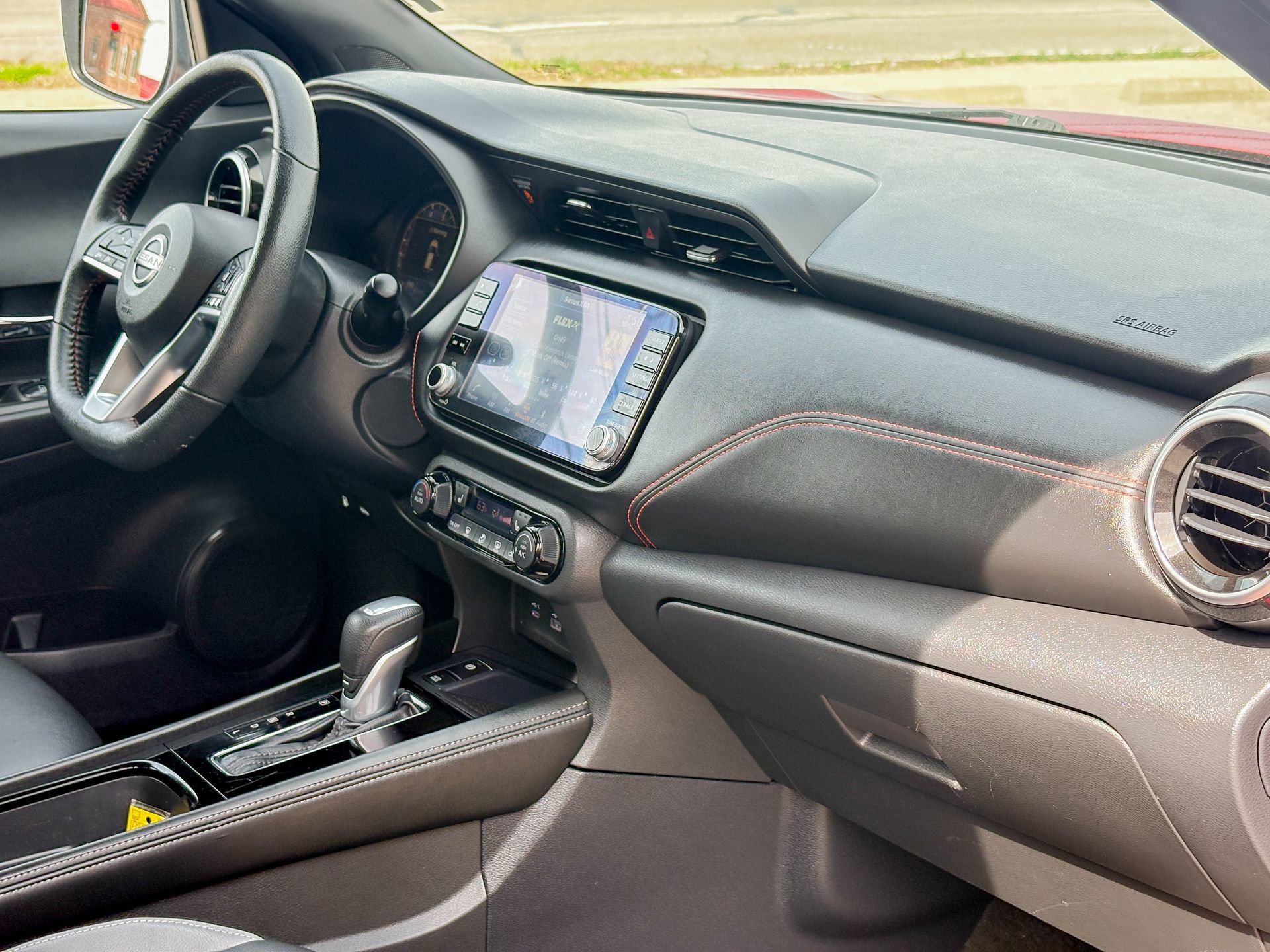 Used 2023 Nissan Kicks SR w/ SR Premium Package image 22