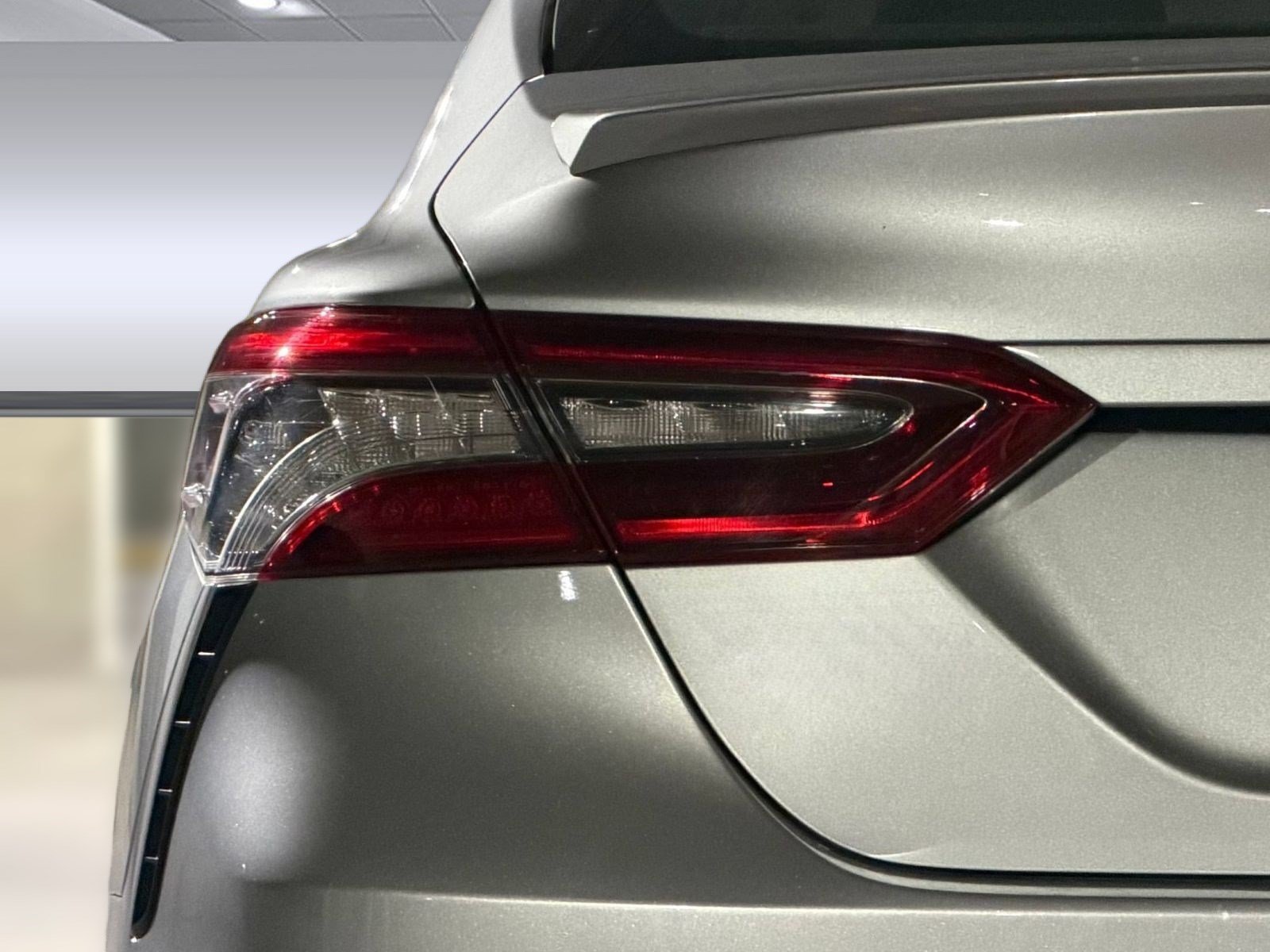 Used 2024 Toyota Camry XSE FWD image 29