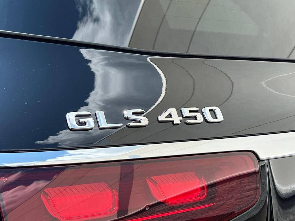 New 2026 Mercedes-Benz GLS 450 4MATIC image 32