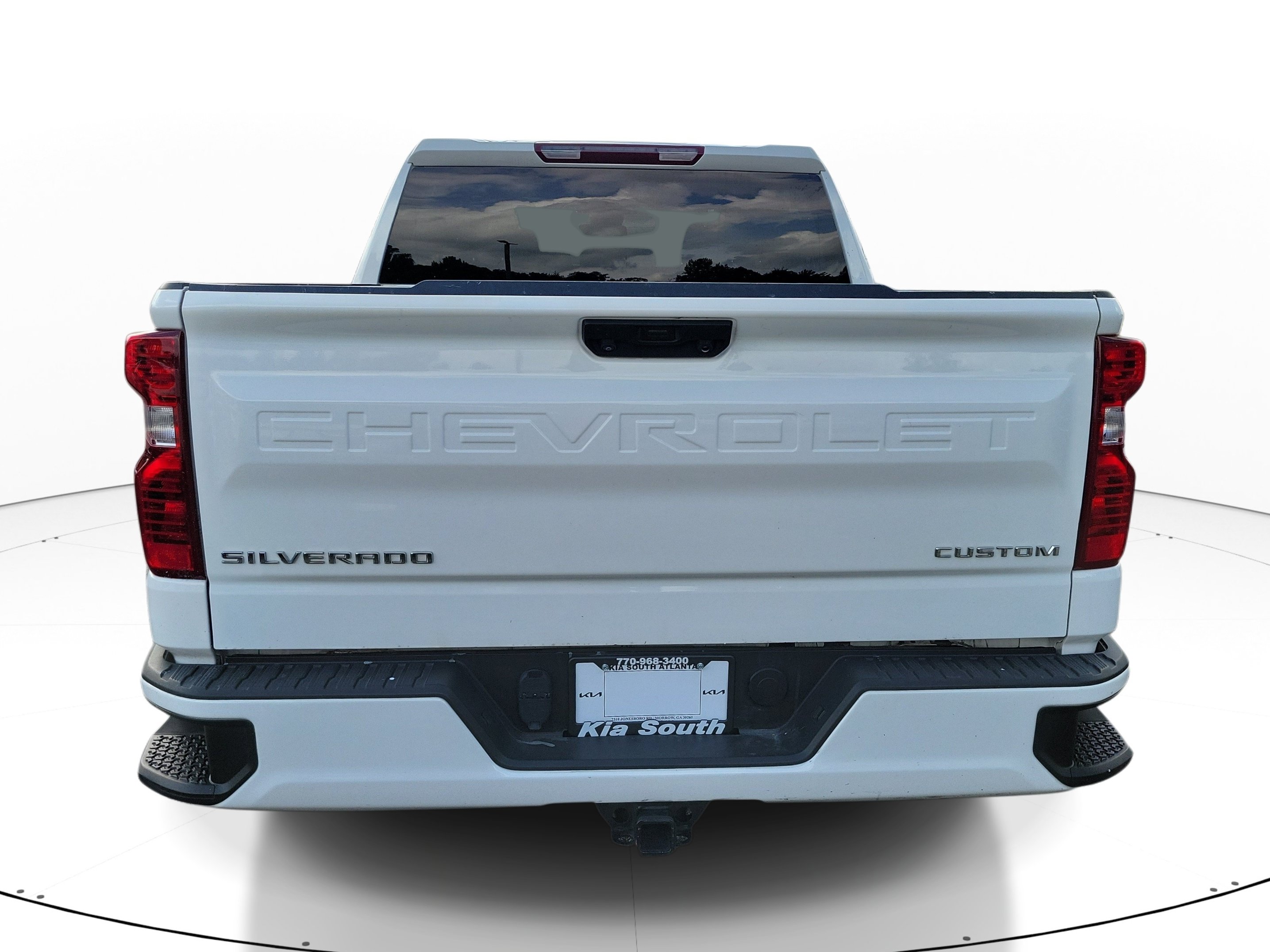 Used 2024 Chevrolet Silverado 1500 Custom RWD image 5