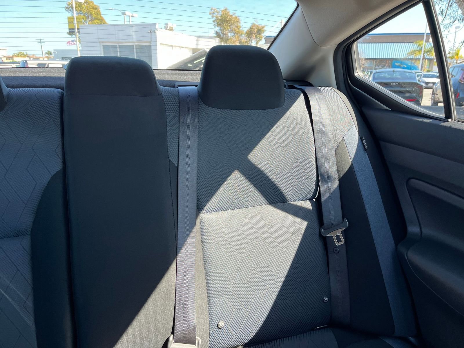 Used 2025 Nissan Versa SV FWD image 37
