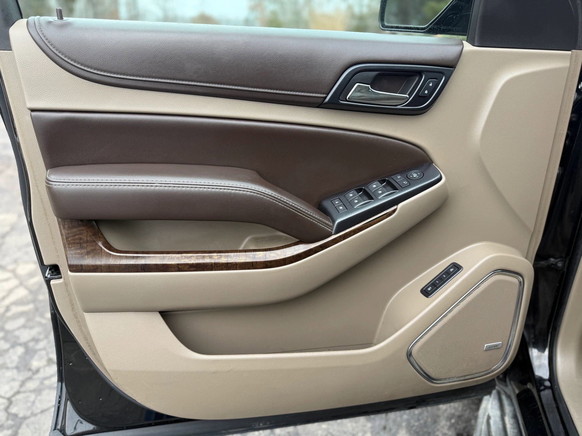 Used 2015 Chevrolet Tahoe LT image 11