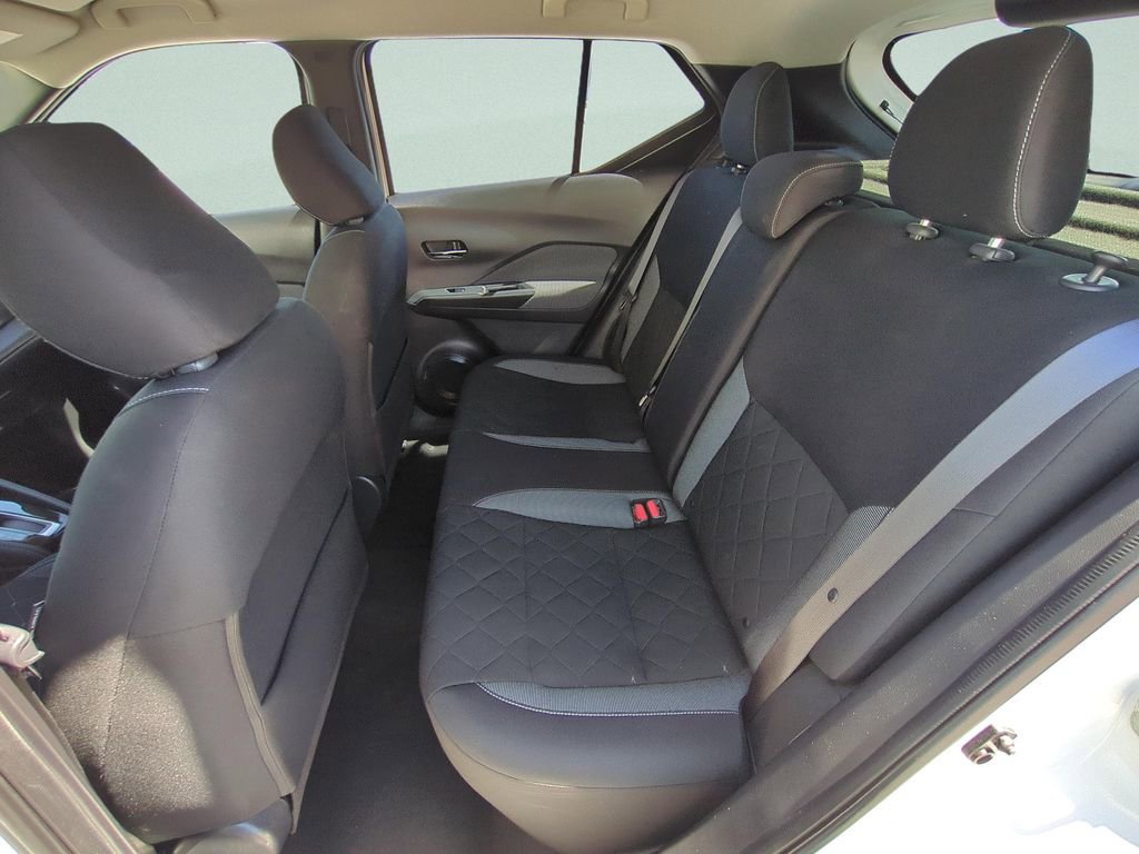Certified 2019 Nissan Kicks SV image 13