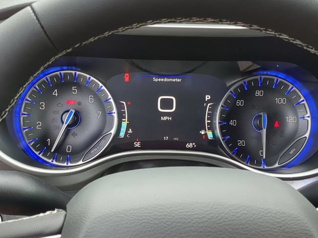New 2025 Chrysler Voyager LX FWD image 32