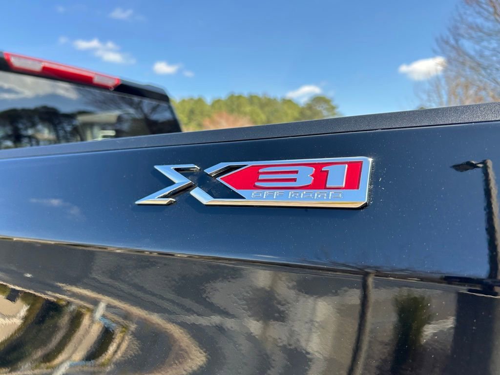 Certified 2026 GMC Sierra 1500 SLT w/ SLT Premium Package image 24