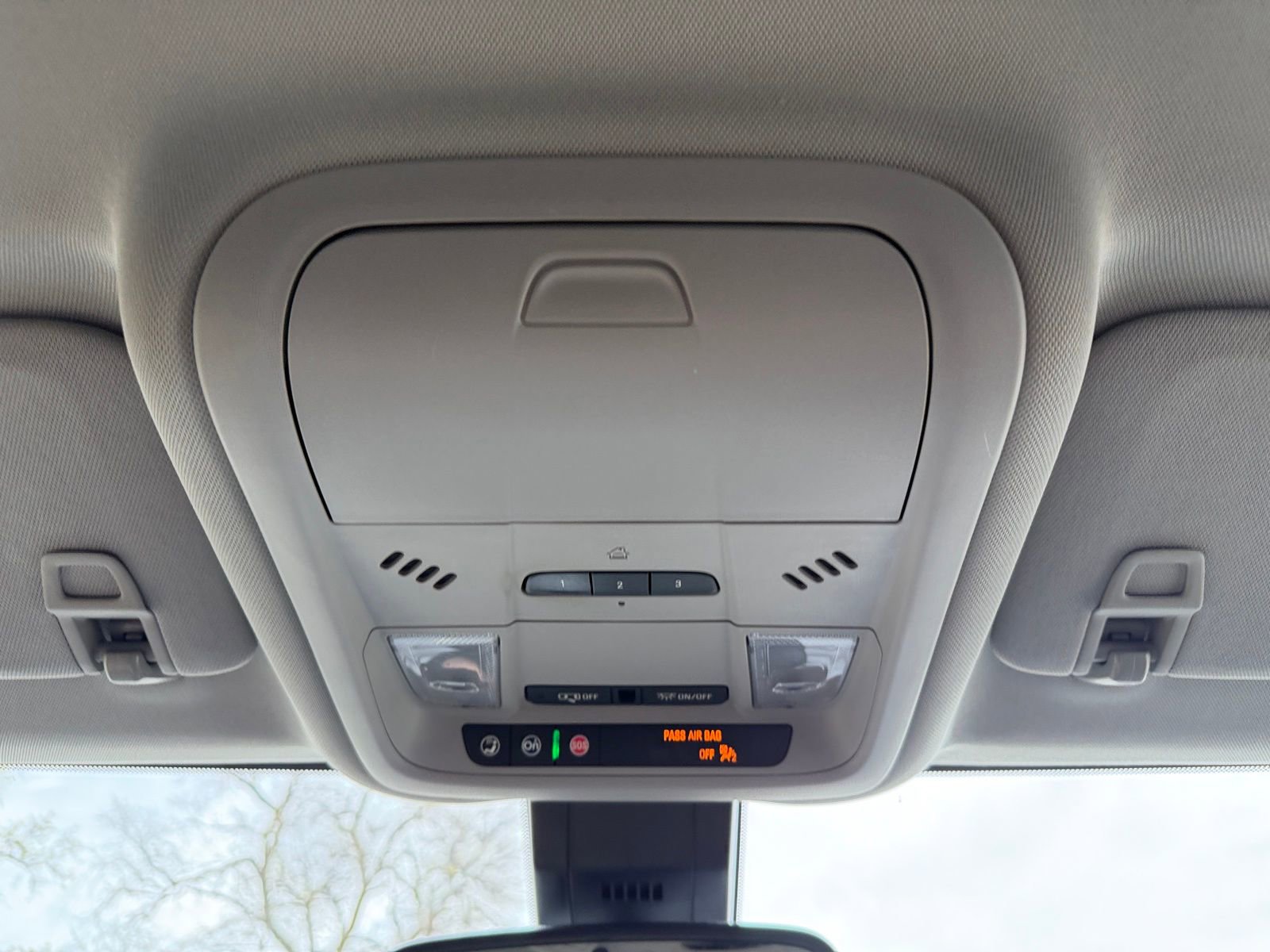 Used 2021 Chevrolet Equinox Premier image 21