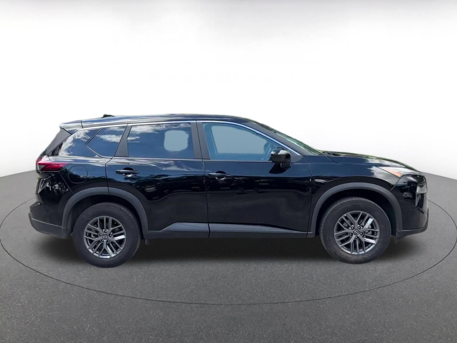 Used 2026 Nissan Rogue SV AWD/4WD image 15