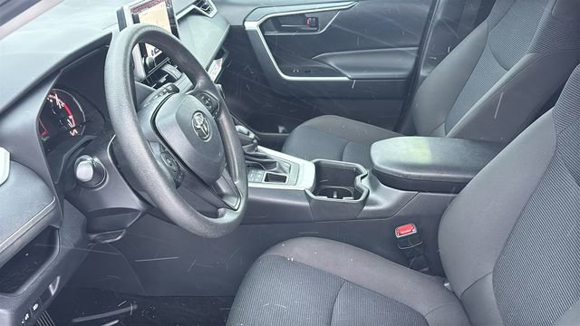 Used 2024 Toyota RAV4 LE image 26