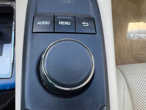 Used 2015 Lexus ES 350 w/ Premium Package FWD image 13