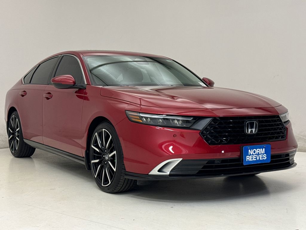 Certified 2025 Honda Accord Touring image 4