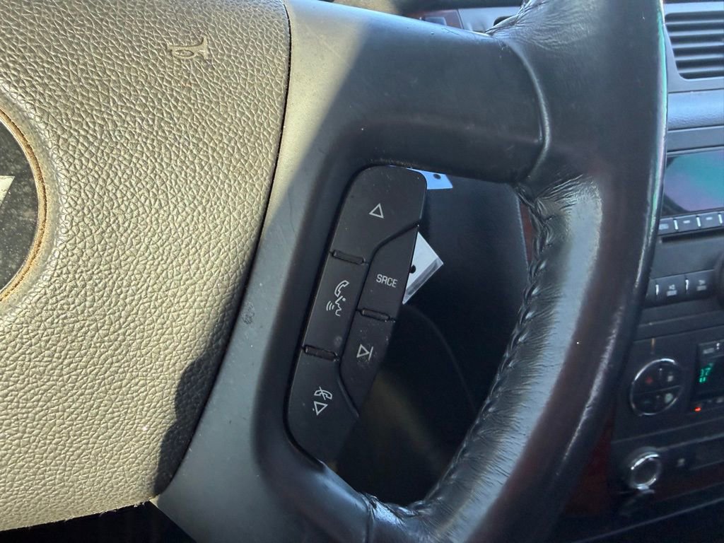 Used 2011 Chevrolet Silverado 1500 LTZ w/ LTZ White Diamond Edition image 11