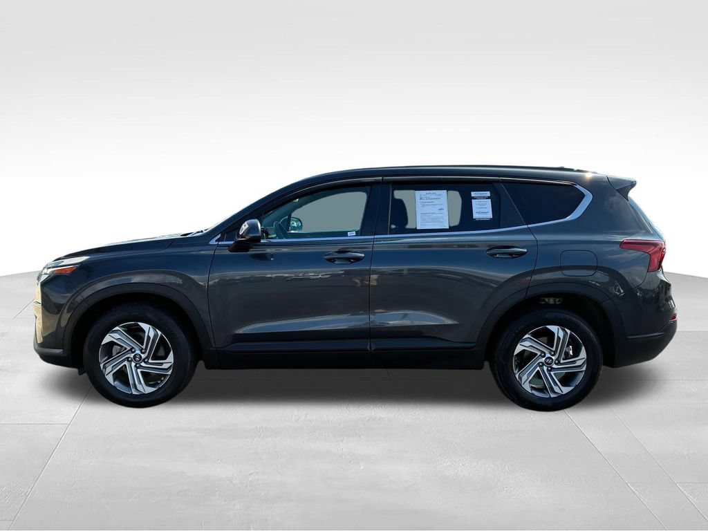 Used 2023 Hyundai Santa Fe SE FWD image 2