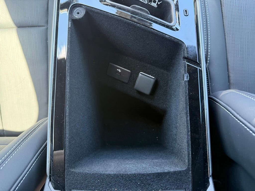 Certified 2024 Cadillac Lyriq Sport AWD/4WD image 27