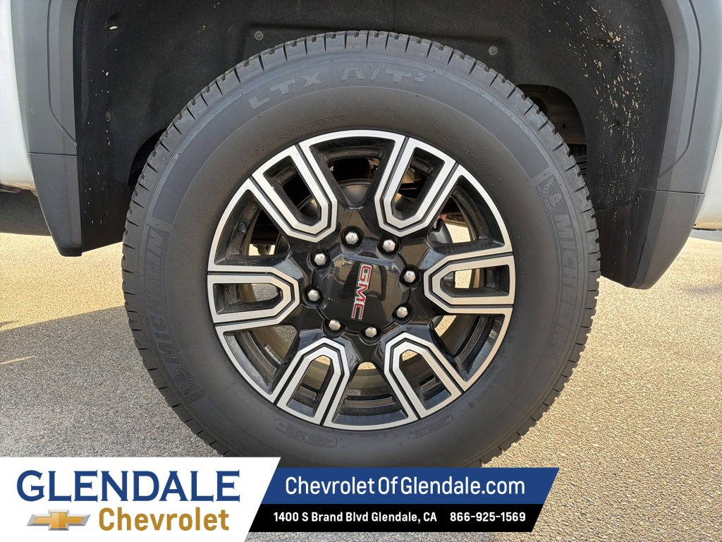 Used 2021 GMC Sierra 2500 AT4 w/ AT4 Premium Plus Package image 29