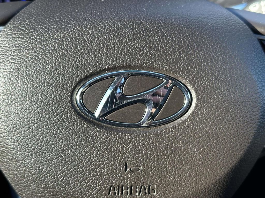 Used 2020 Hyundai Santa Fe SEL image 22