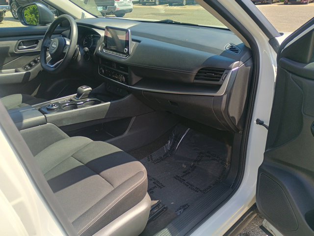 Used 2024 Nissan Rogue S AWD/4WD image 13
