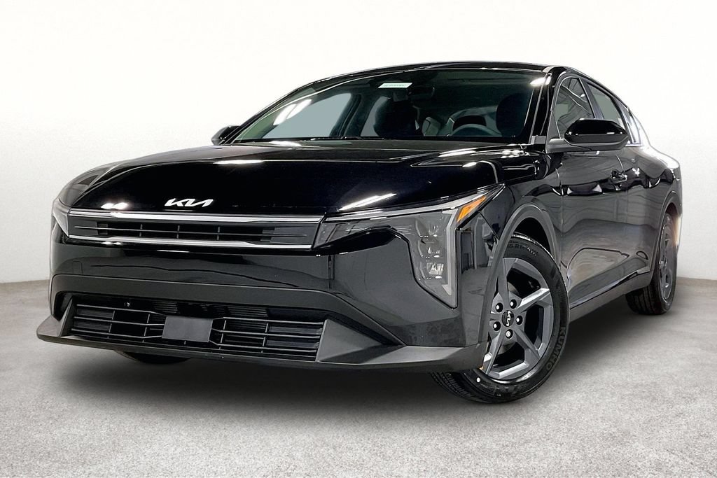 New 2026 Kia K4 FWD image 2