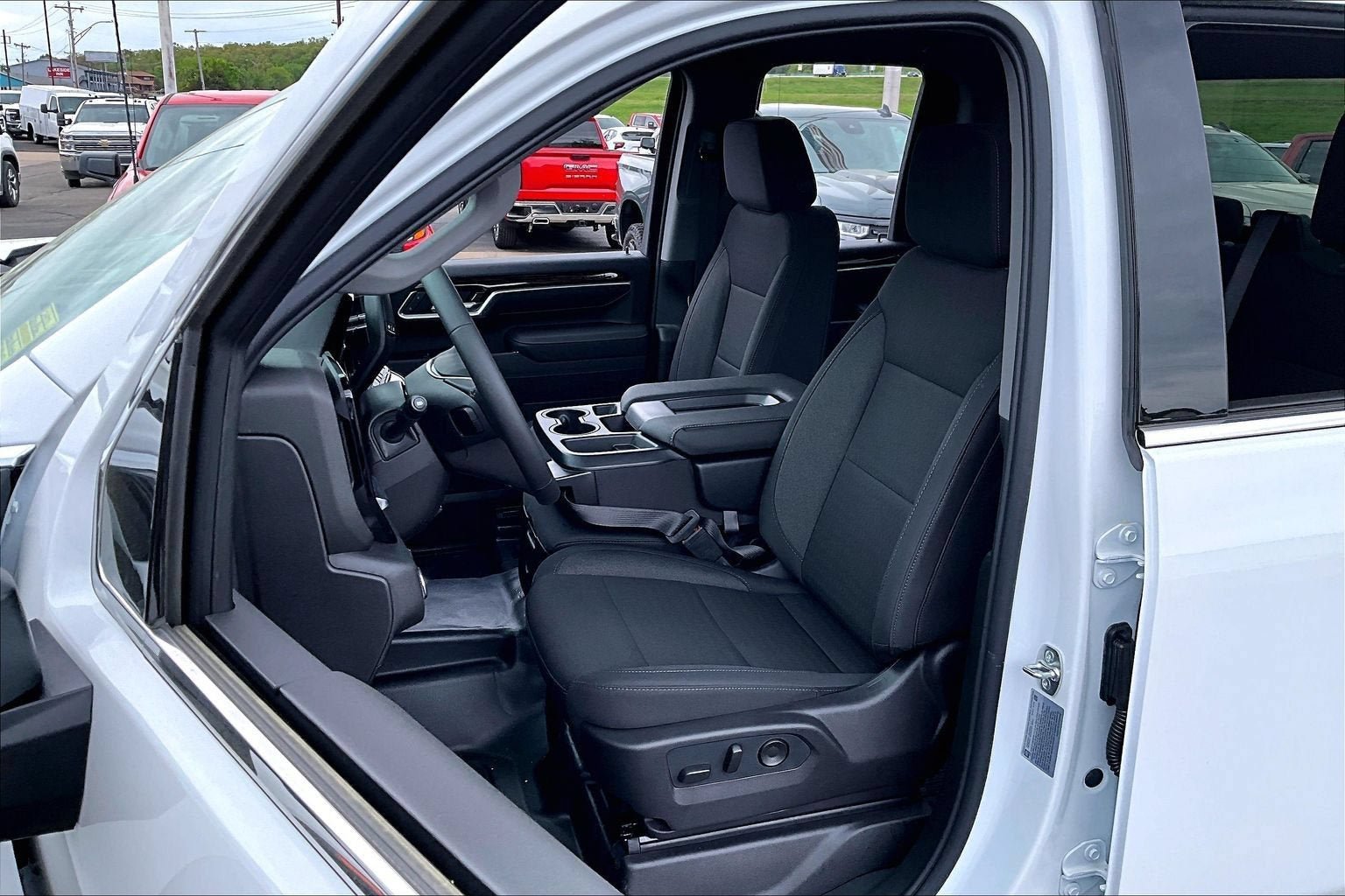 New 2026 GMC Sierra 3500 SLE w/ SLE Convenience Package AWD/4WD image 9