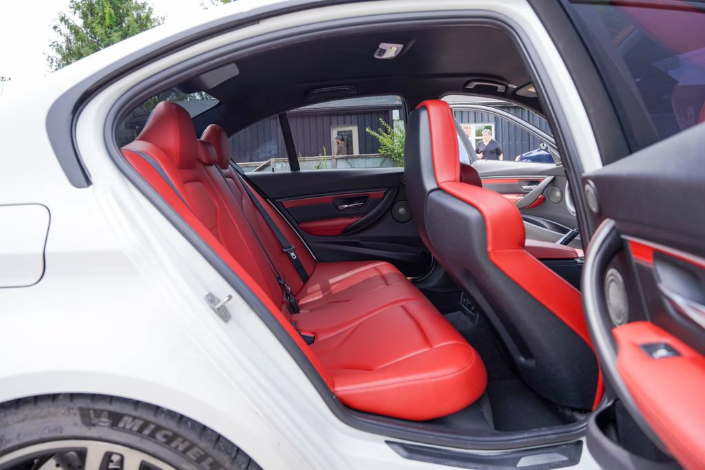 Used 2016 BMW M3 RWD image 35