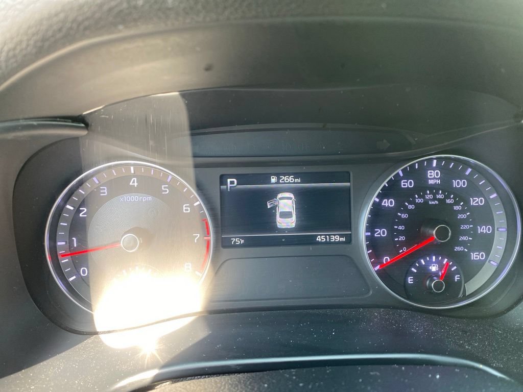 Used 2024 Kia Forte LXS FWD image 2