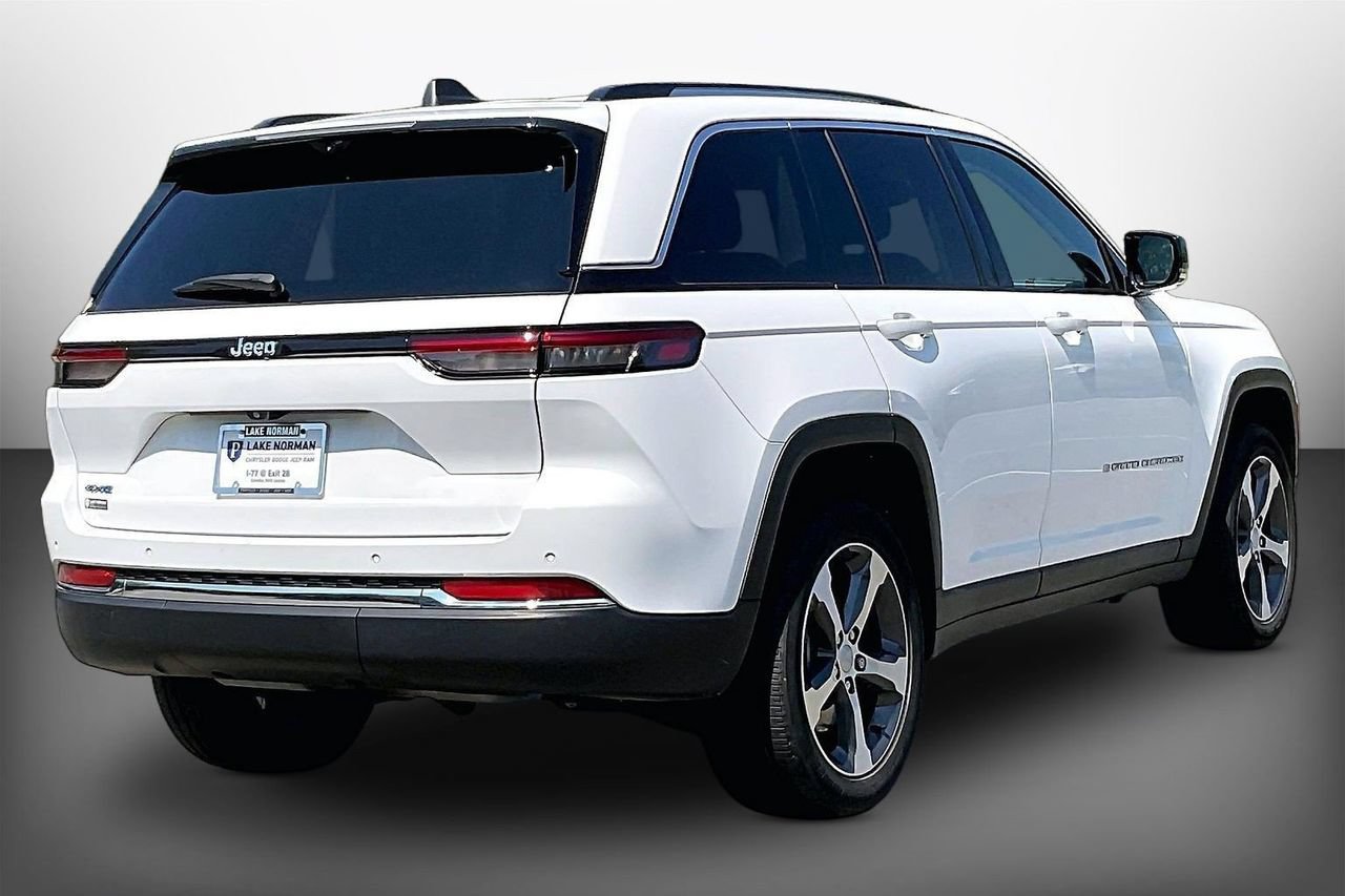 Used 2023 Jeep Grand Cherokee 4WD 4xe w/ Luxury Tech Group II image 8