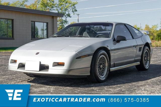 Used 1986 Pontiac Fiero GT RWD image 1