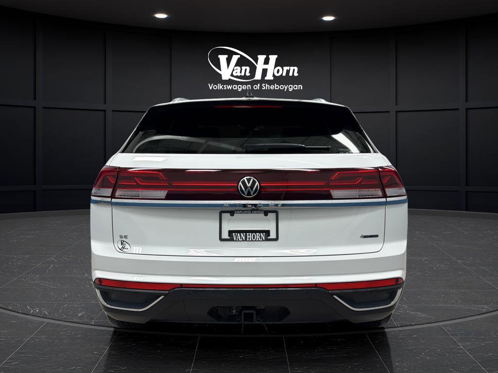 Used 2024 Volkswagen Atlas Cross Sport SE w/ Panoramic Sunroof Package AWD/4WD image 6