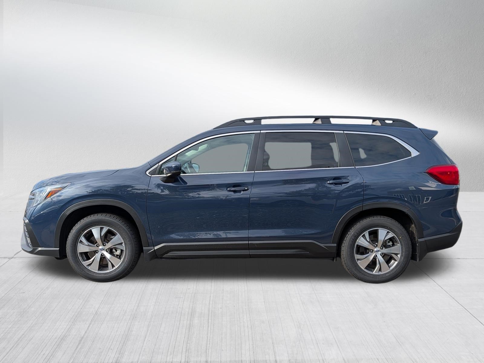 Used 2024 Subaru Ascent Premium w/ Convenience Package AWD/4WD image 6