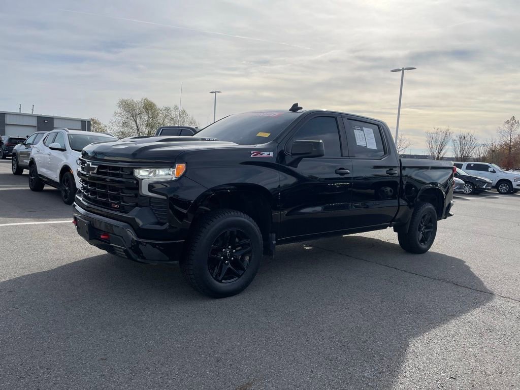 Used 2023 Chevrolet Silverado 1500 LT Trail Boss w/ Convenience Package II image 3