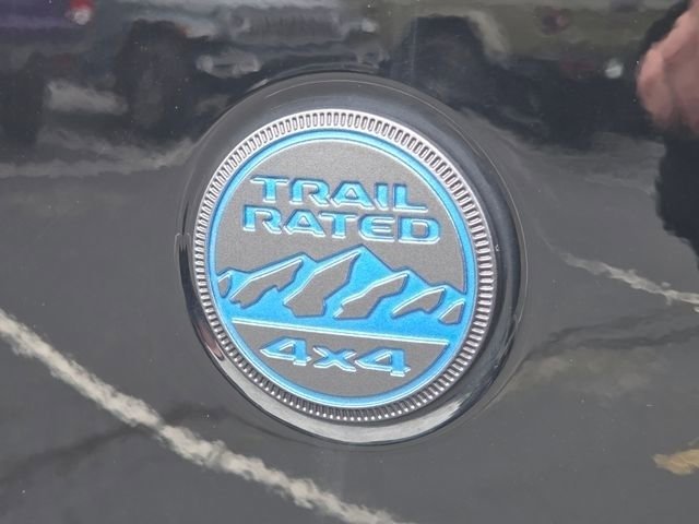 Used 2023 Jeep Wrangler Unlimited w/ Cold Weather Group AWD/4WD image 32