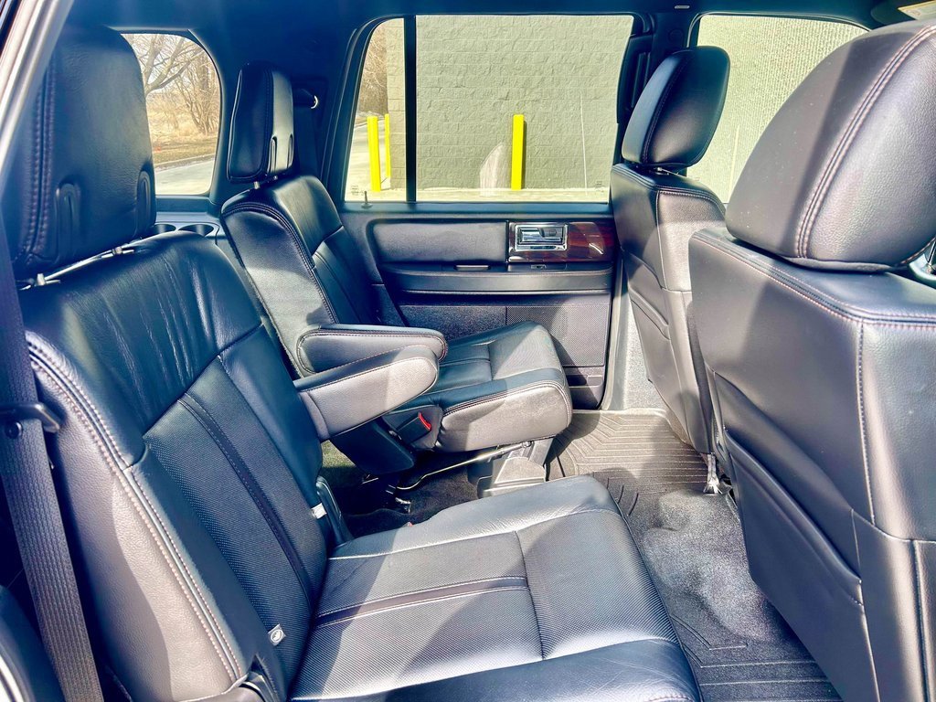 Used 2017 Lincoln Navigator L Reserve image 22