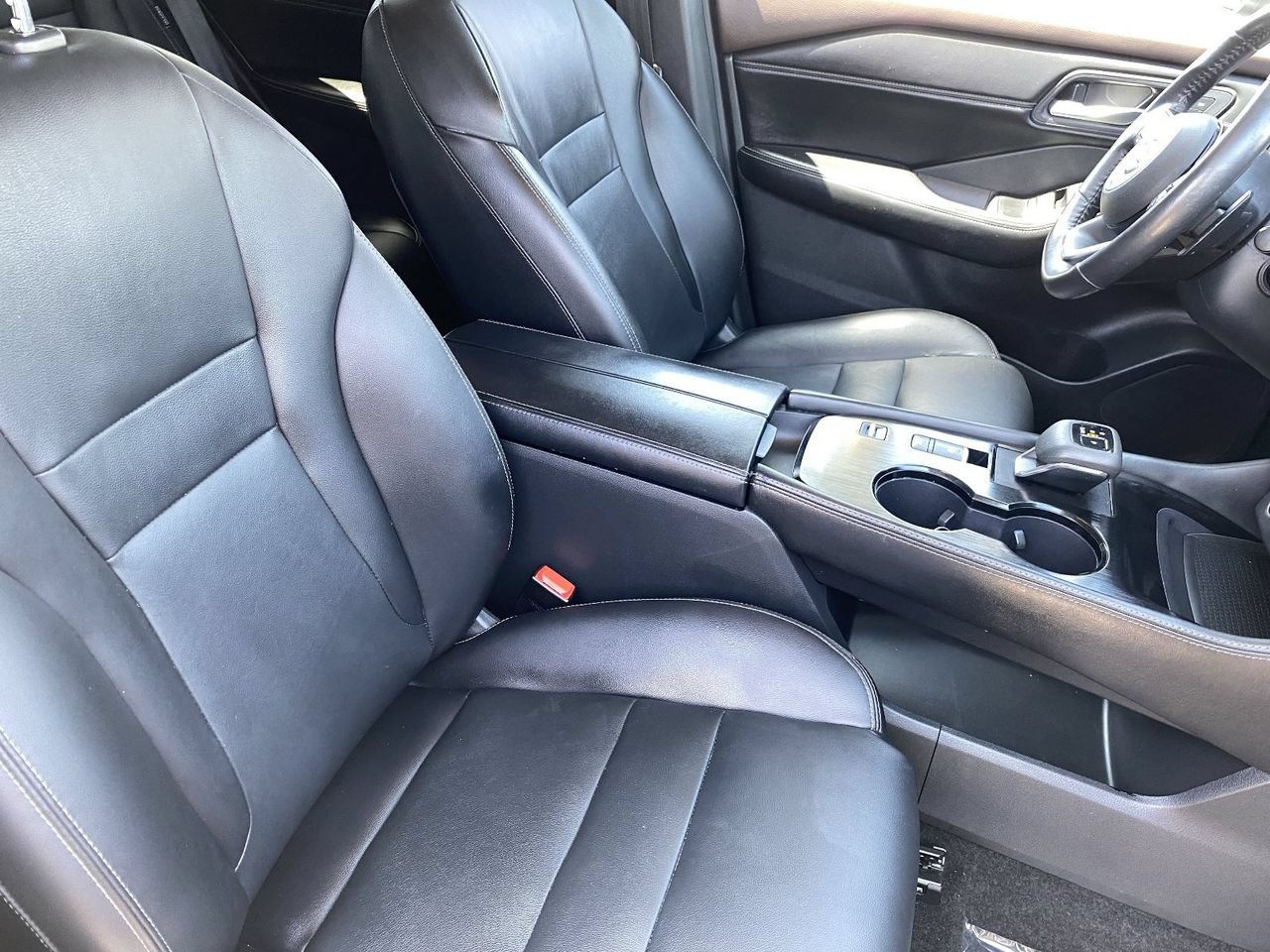 Certified 2023 Nissan Rogue SL FWD image 11