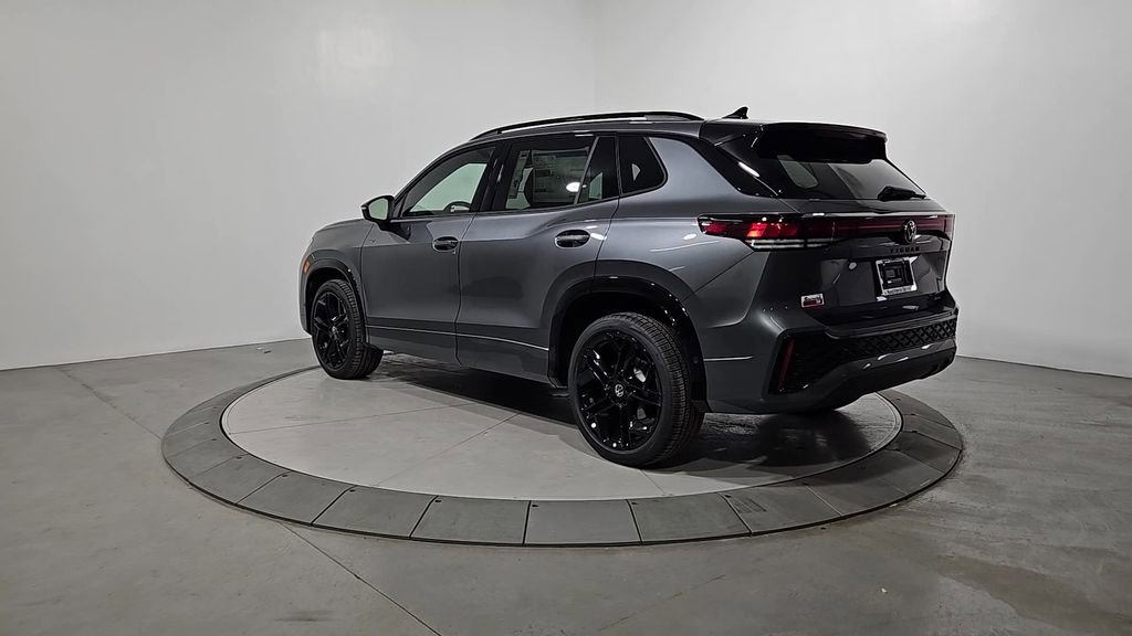 New 2026 Volkswagen Tiguan SE R-Line image 3