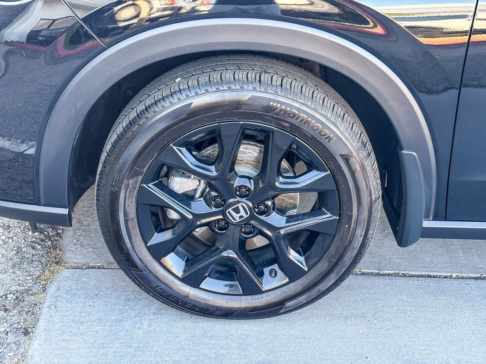 Certified 2024 Honda HR-V Sport image 11