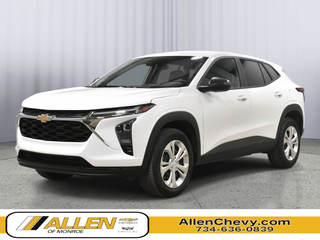 Used 2026 Chevrolet Trax LS w/ Driver Confidence Package FWD image 1
