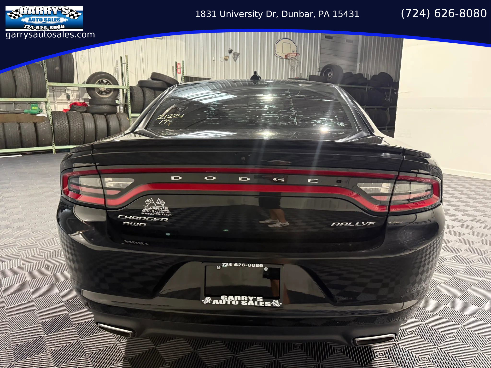 Used 2017 Dodge Charger SXT w/ Rallye Group image 6