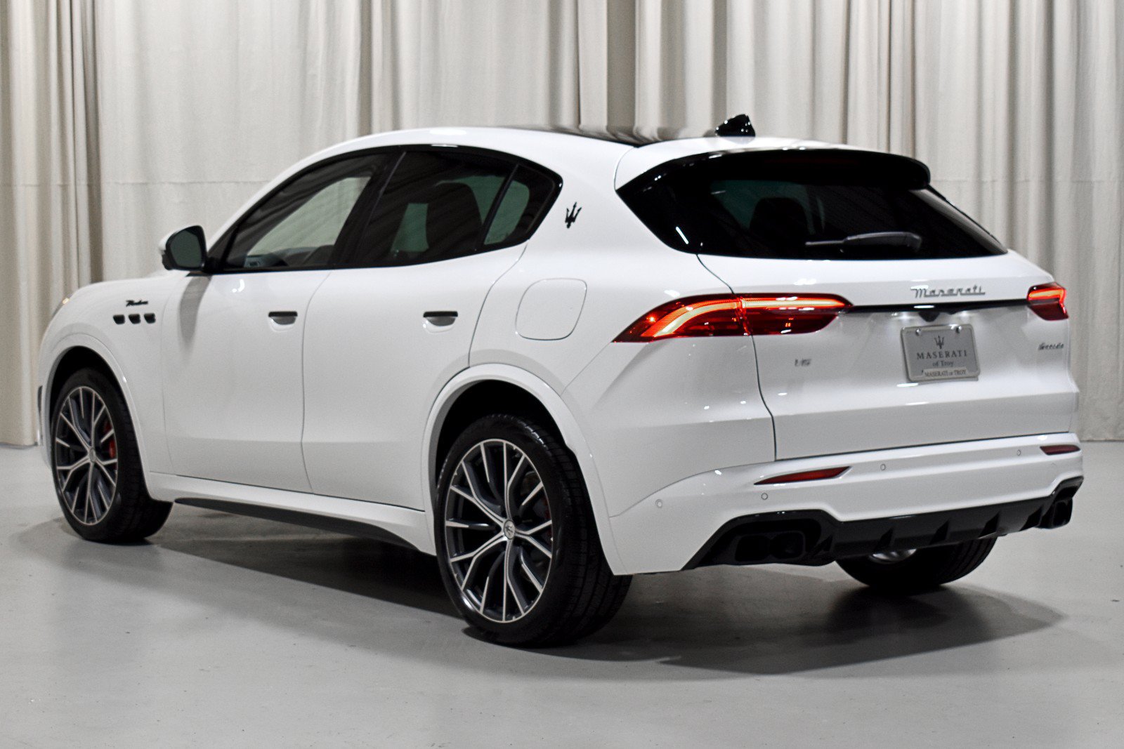 New 2027 Maserati Grecale Modena AWD/4WD image 7