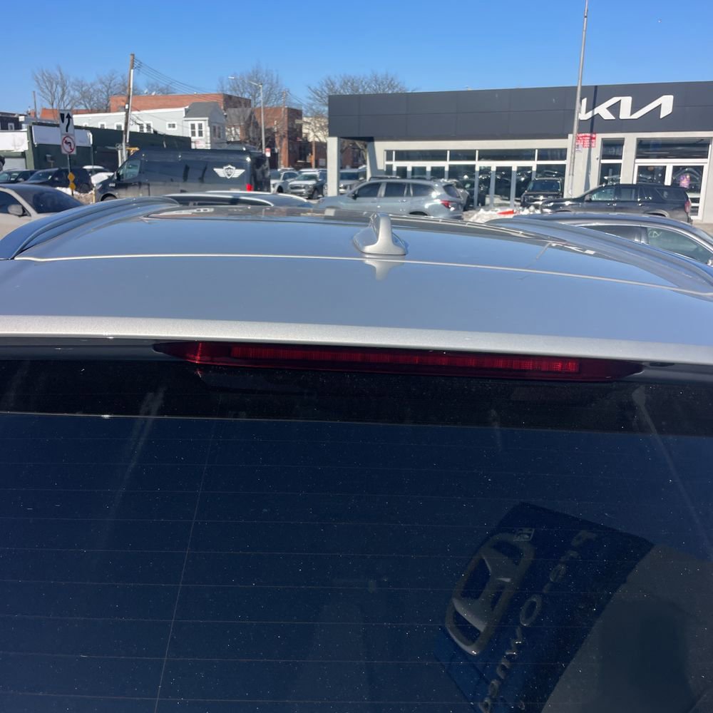 Used 2023 Volvo XC60 B6 Ultimate w/ Climate Package image 22