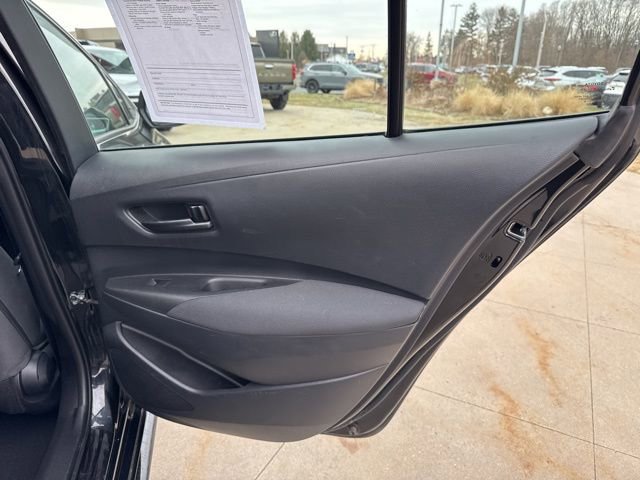 Used 2022 Toyota Corolla LE image 30