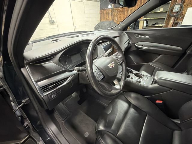 Certified 2022 Cadillac XT4 Premium Luxury image 11