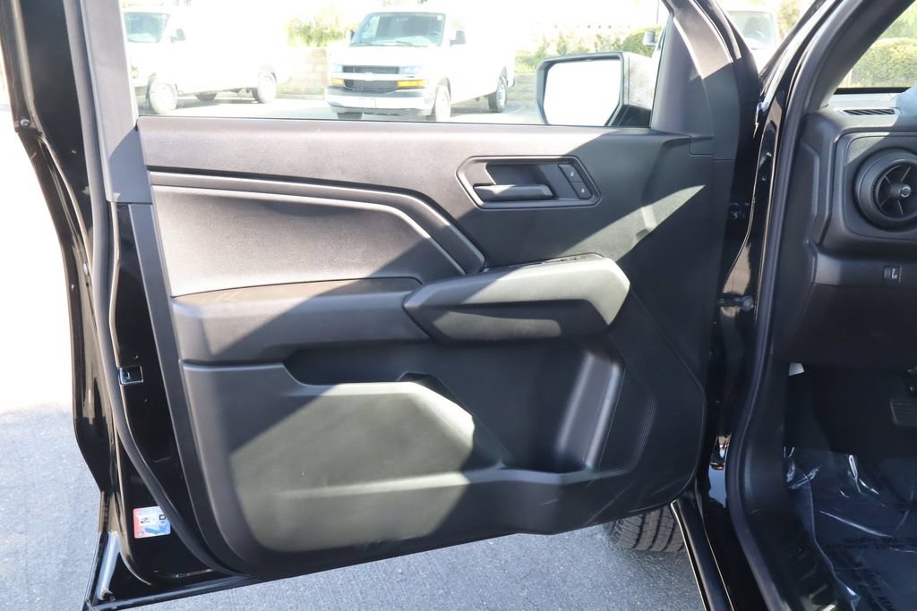 New 2026 Chevrolet Colorado W/T w/ WT Custom Package RWD image 17
