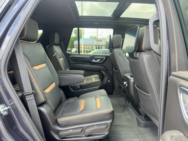 Used 2023 GMC Yukon AT4 w/ Technology Package AWD/4WD image 12